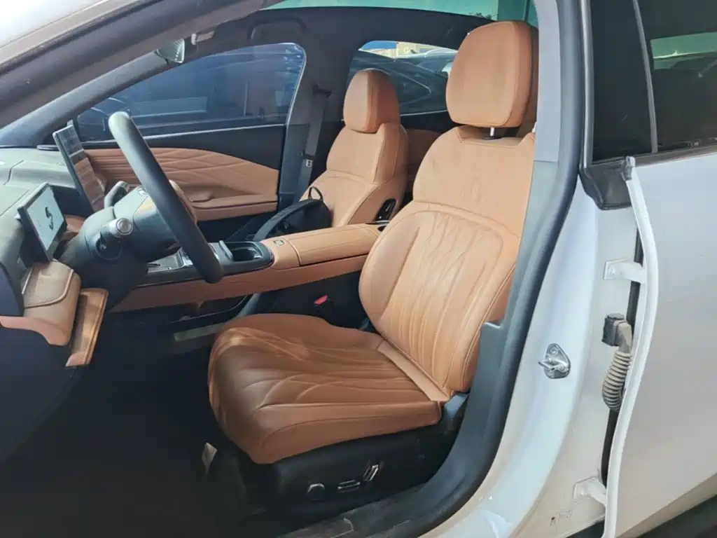 Geely Galaxy Starshine 8 2025 — фото 11