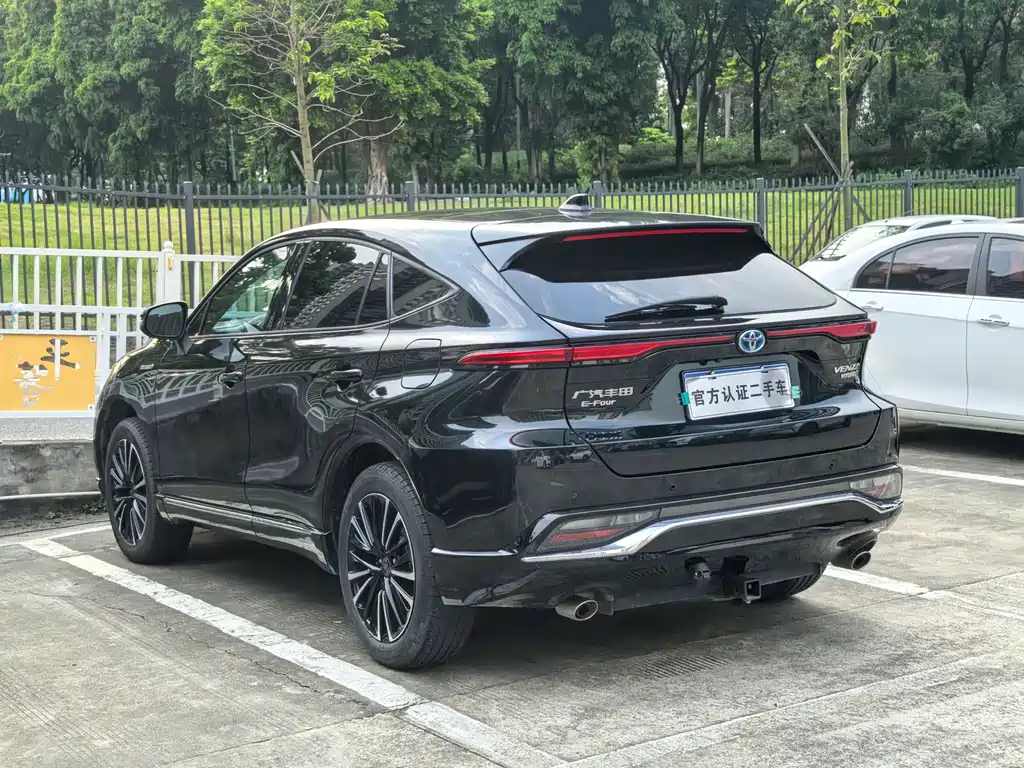 Toyota Venza 2023 — фото 19