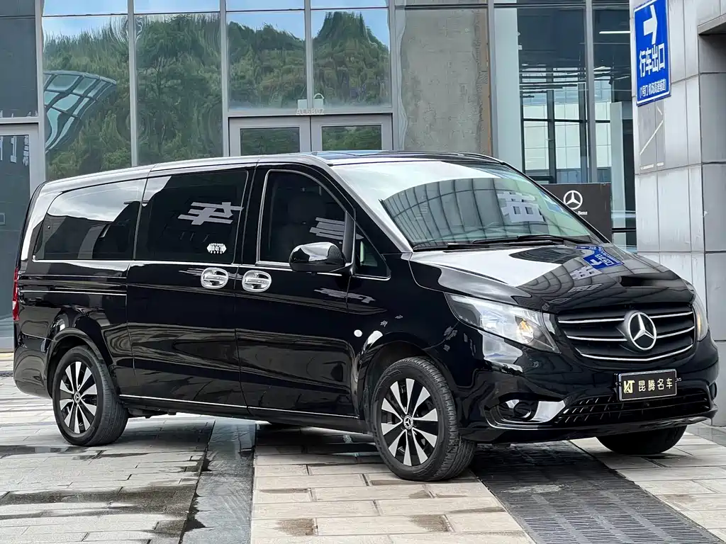 Mercedes-Benz Vito 2023 — фото 3