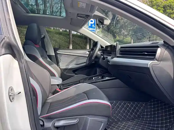 Volkswagen Lamando 2023