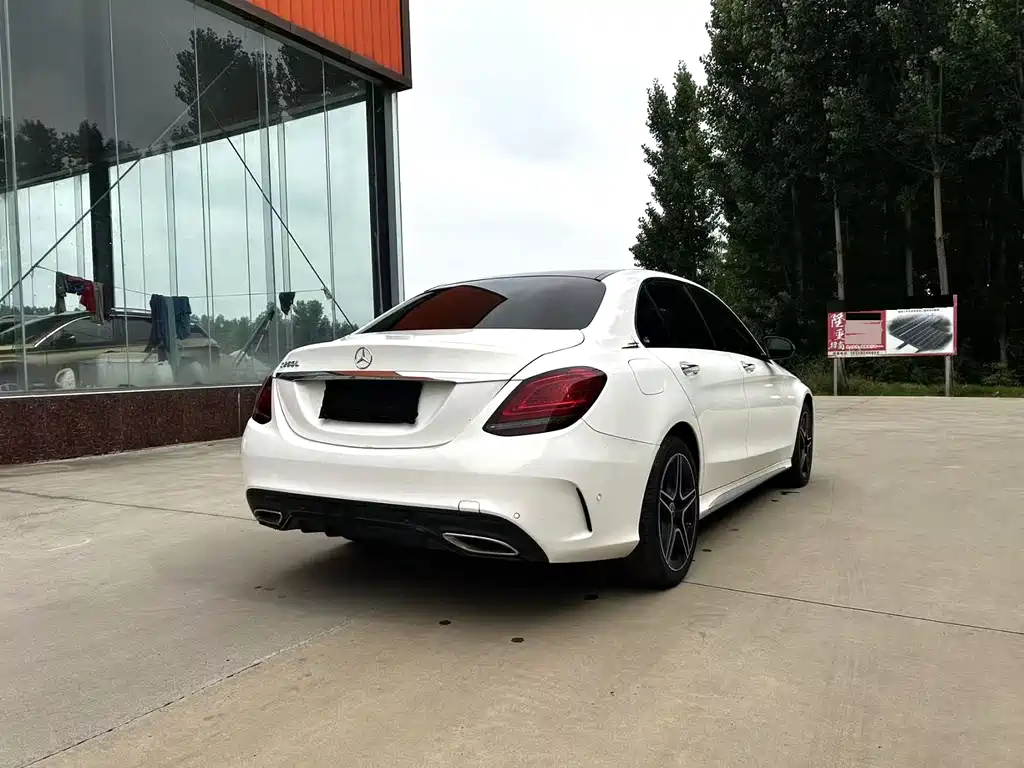 Mercedes-Benz C-Class 2020