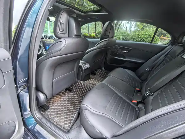 Mercedes-Benz C-Class 2022