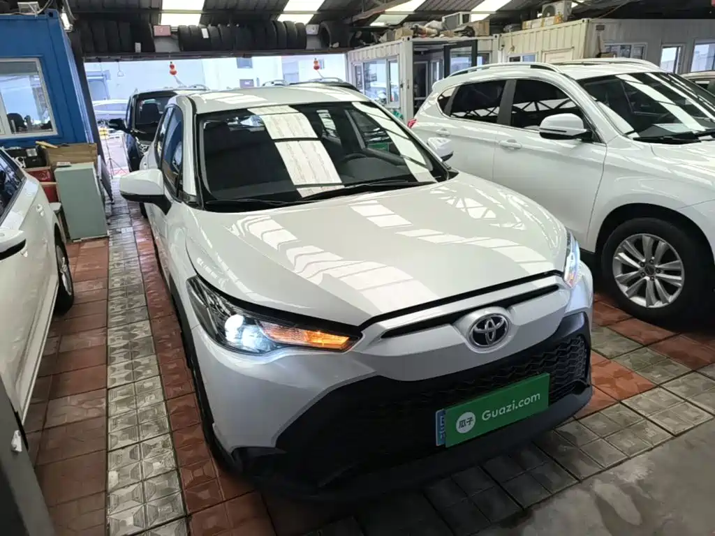 Toyota Frontlander 2023