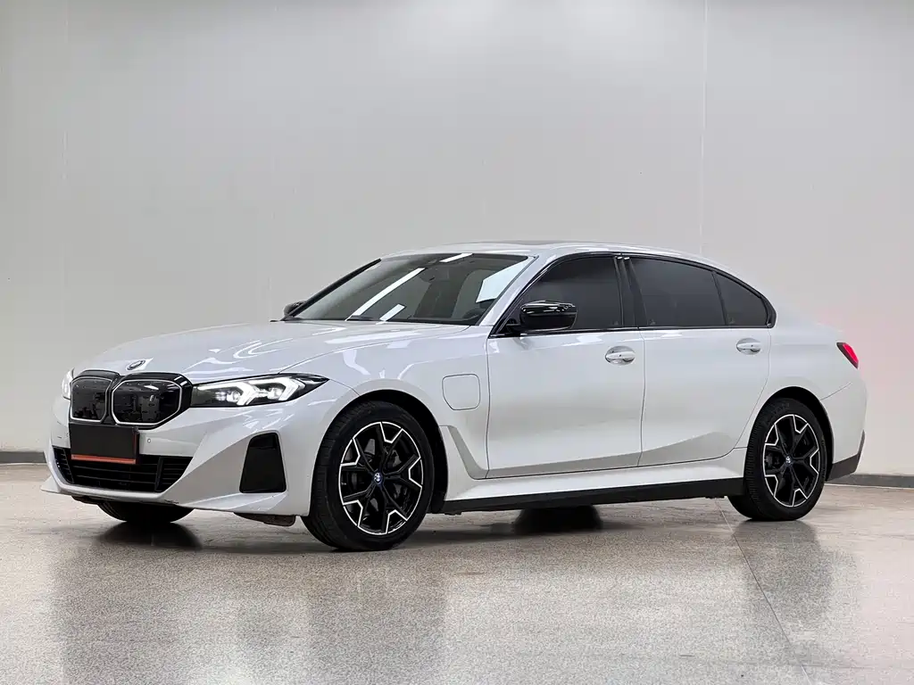 BMW i3 2023 — фото 1