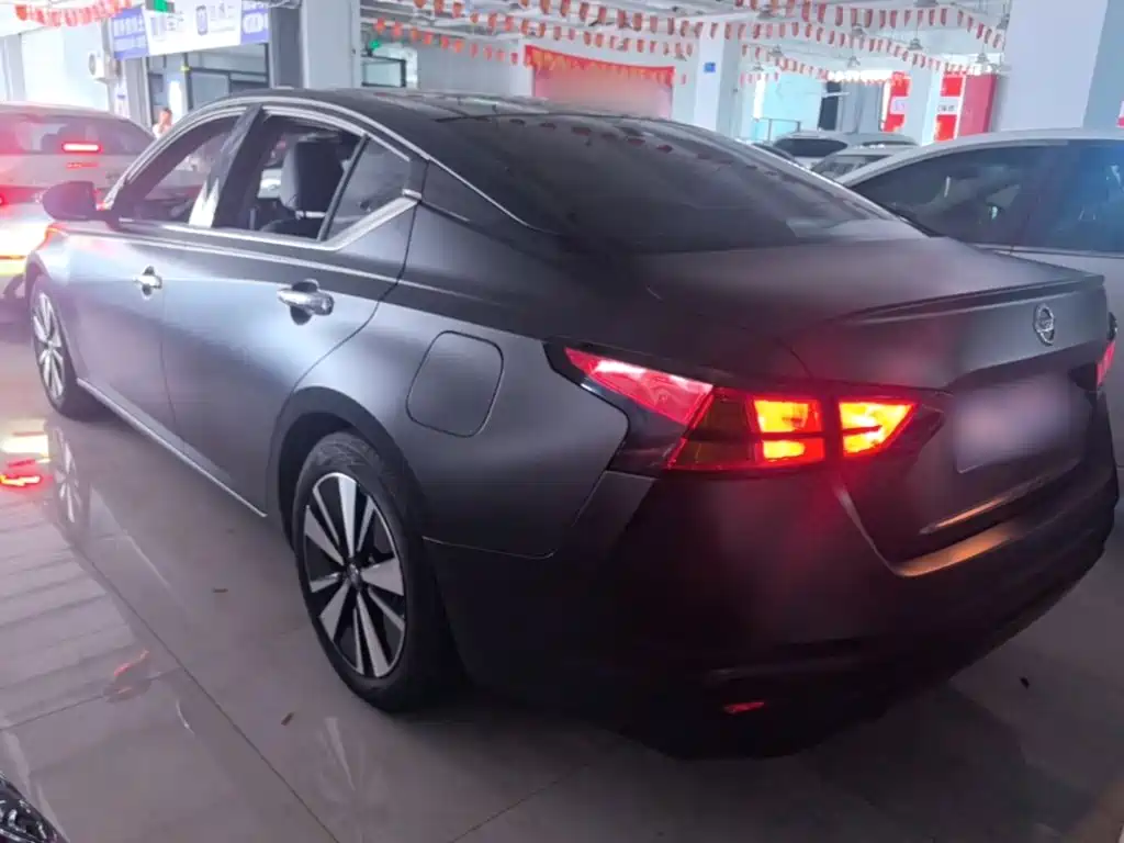 Nissan Teana 2022