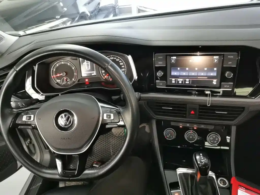 Volkswagen Sagitar 2019 — фото 10