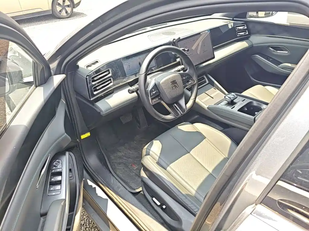 BYD Qin L 2024 — фото 16