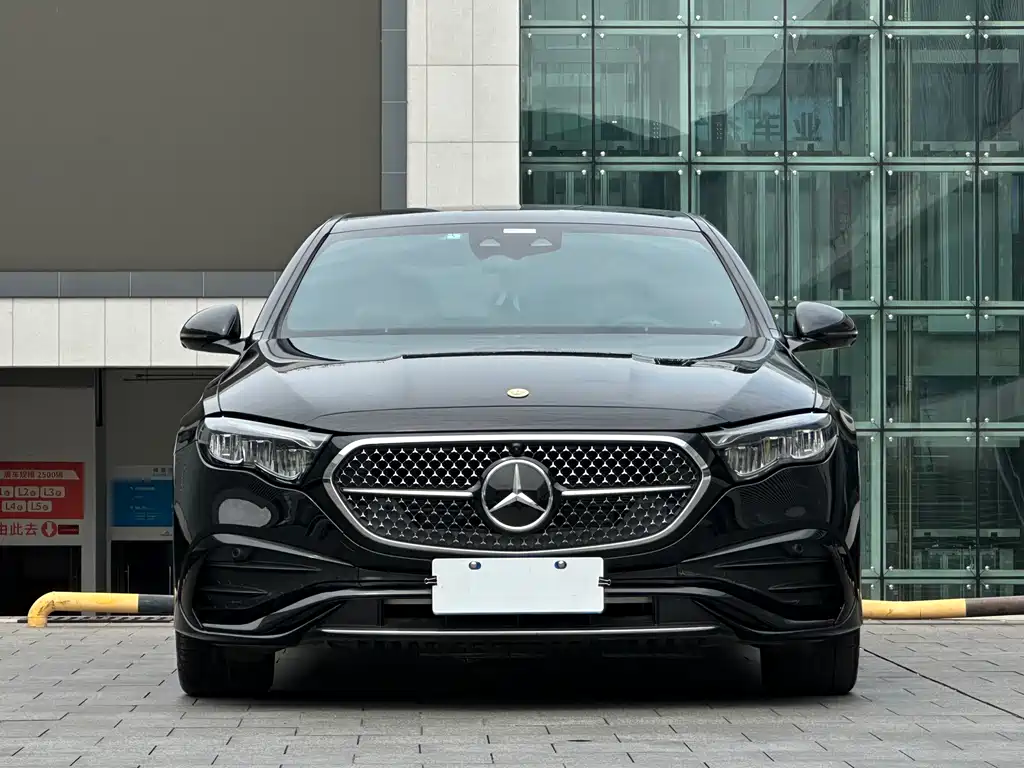 Mercedes-Benz E-Class 2025