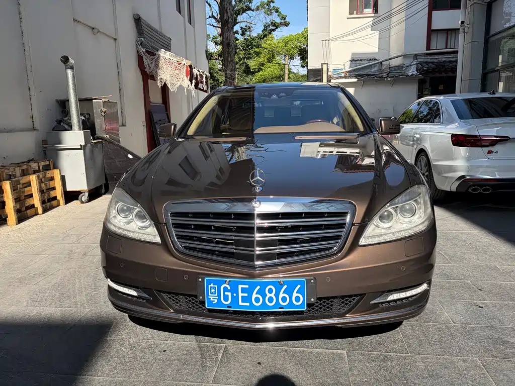 Mercedes-Benz S-Class 2010 — фото 2