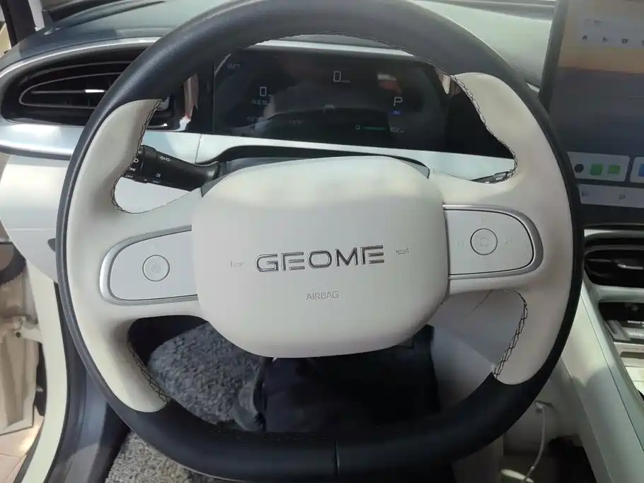 Geely Galaxy Starwish 2025 — фото 15