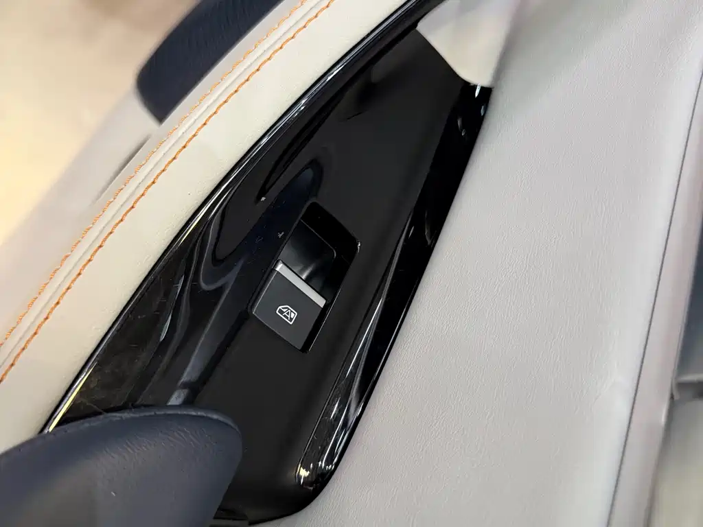 BYD Song PLUS New Energy 2023 — фото 24
