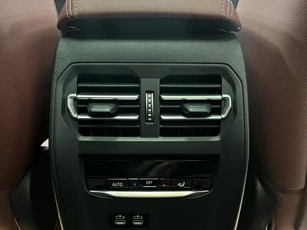 BMW 3 Series 2022 — фото 13