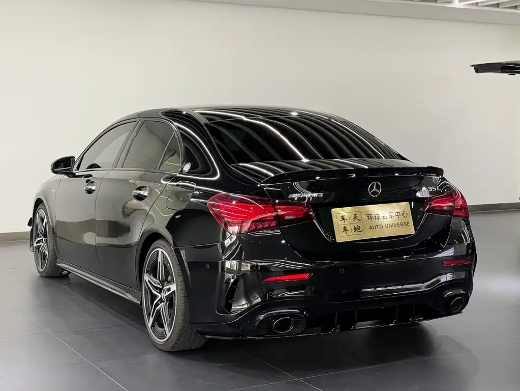 Mercedes-Benz A-Class AMG 2025 — фото 5
