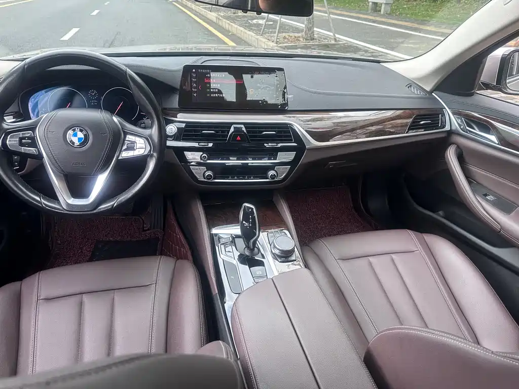 BMW 5 Series 2019