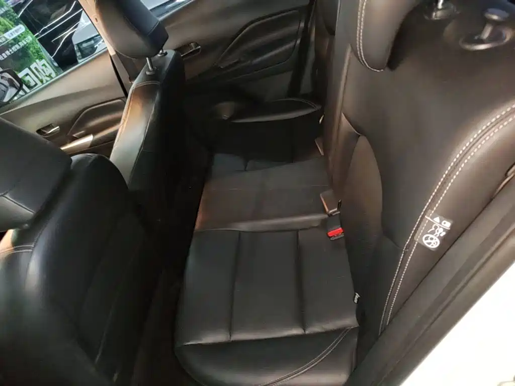 Nissan Kicks 2020 — фото 17