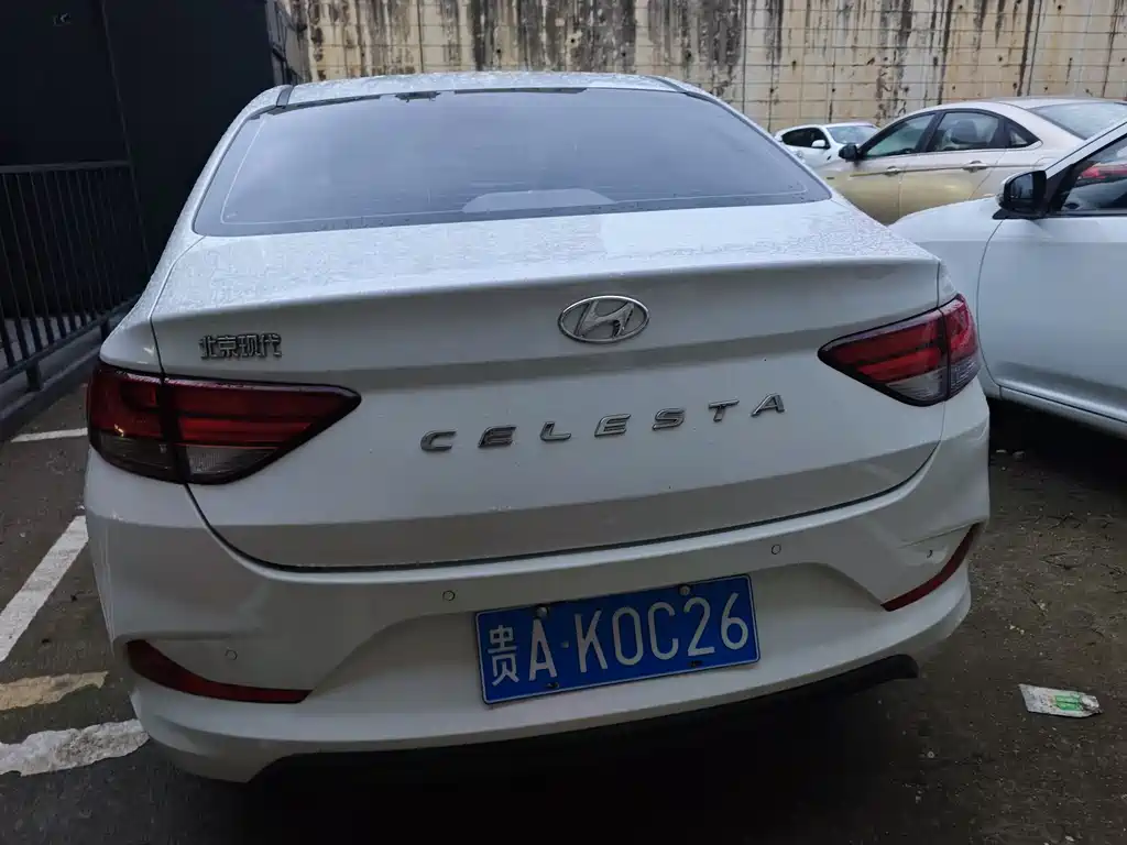 Hyundai Elantra 2018 — фото 7