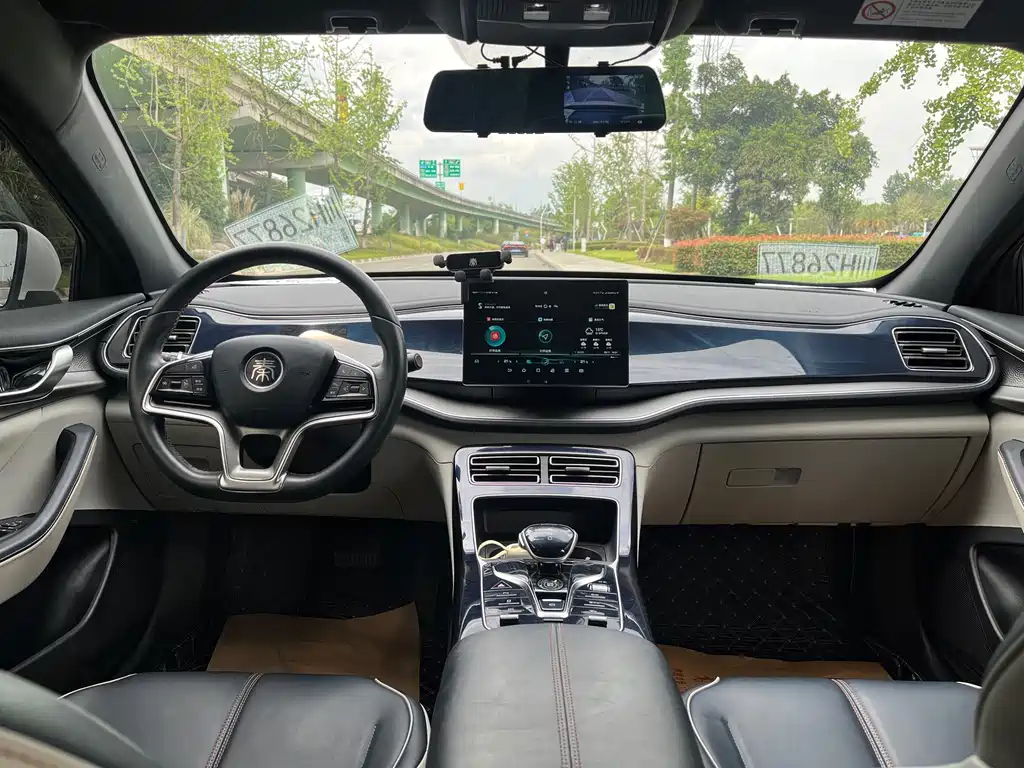 BYD Qin PLUS 2022 — фото 27