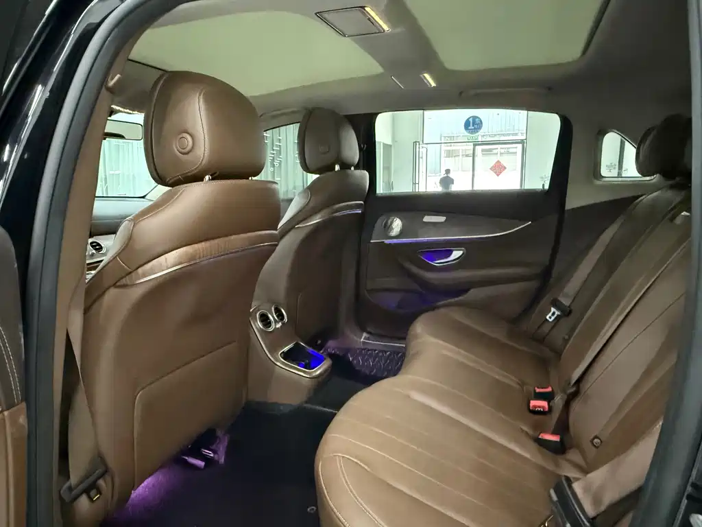Mercedes-Benz E-Class 2021