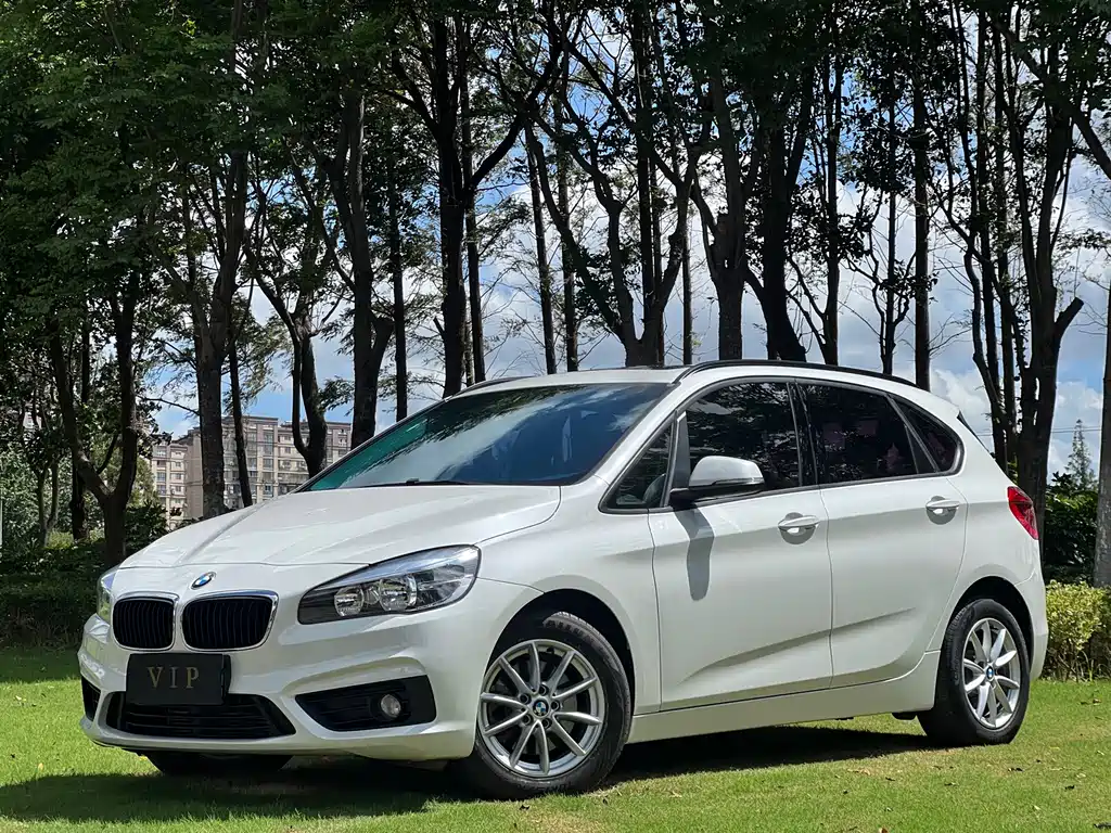 BMW 2 Series Station Wagon 2016 — фото 10