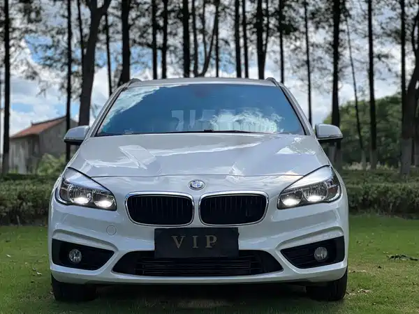 BMW 2 Series Station Wagon 2016