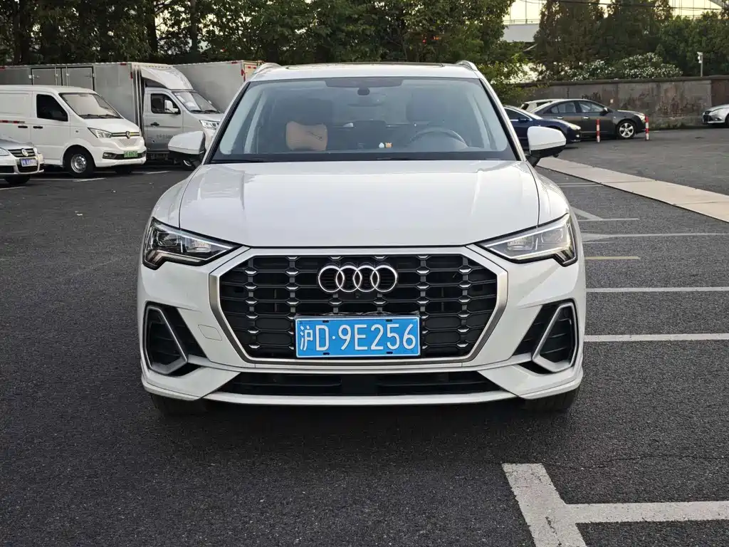 Audi Q3 2023 — фото 2