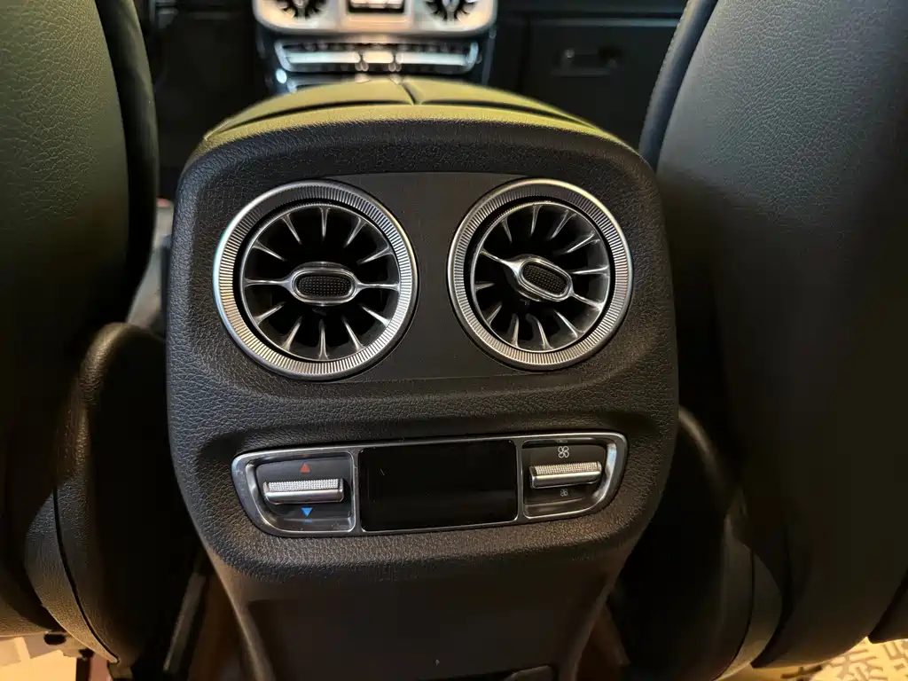 Mercedes-Benz G-Class AMG 2023 — фото 24