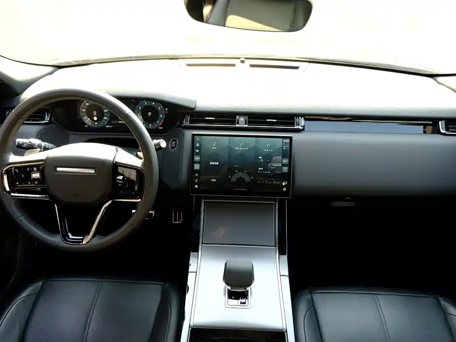 Land Rover Velar 2025 — фото 11