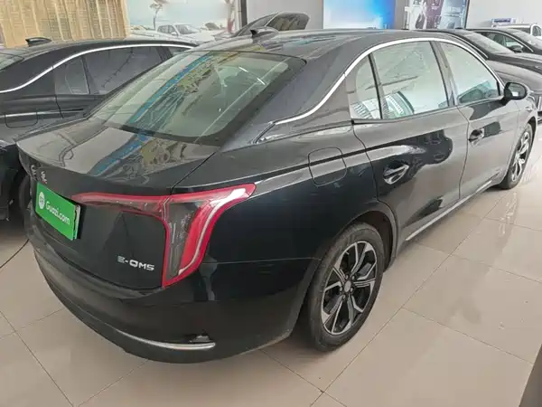 Hongqi E-QM5 2024
