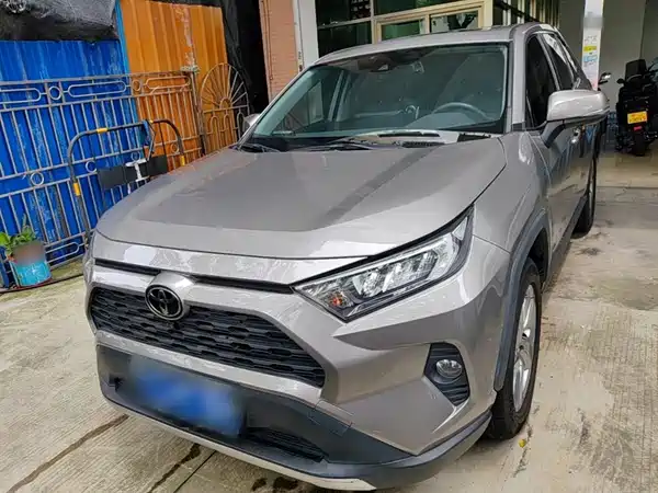 Toyota RAV4 2021