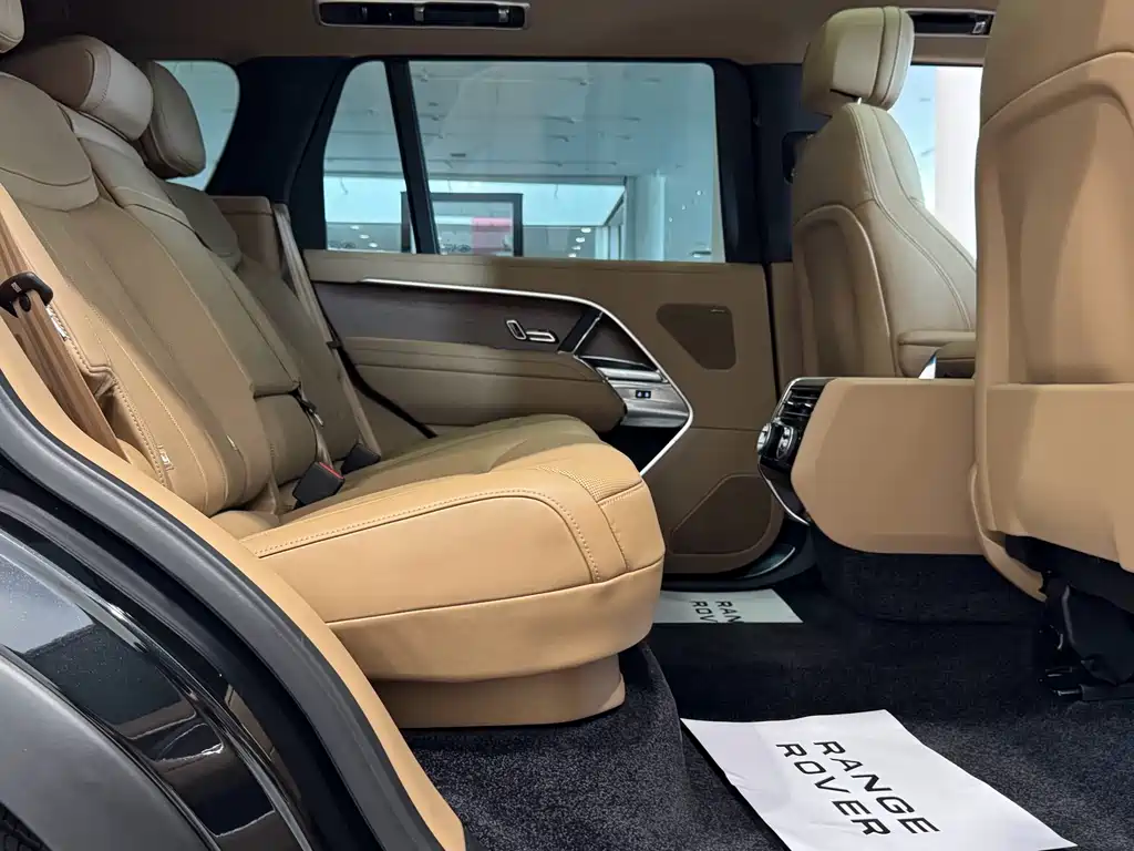 Land Rover Range Rover 2025 — фото 15