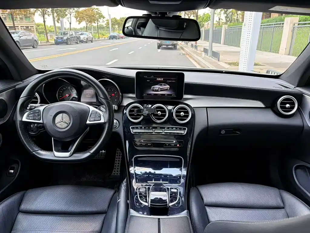 Mercedes-Benz C-Class 2018 — фото 11