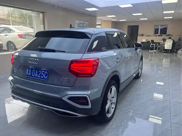 Audi Q2L 2022