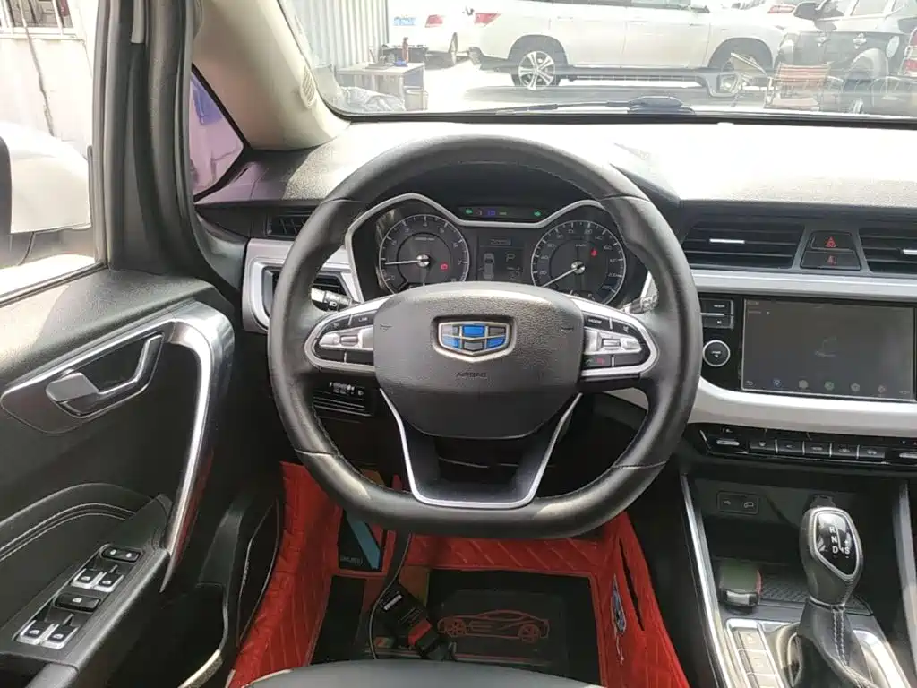 Geely Vision X3 2019 — фото 11
