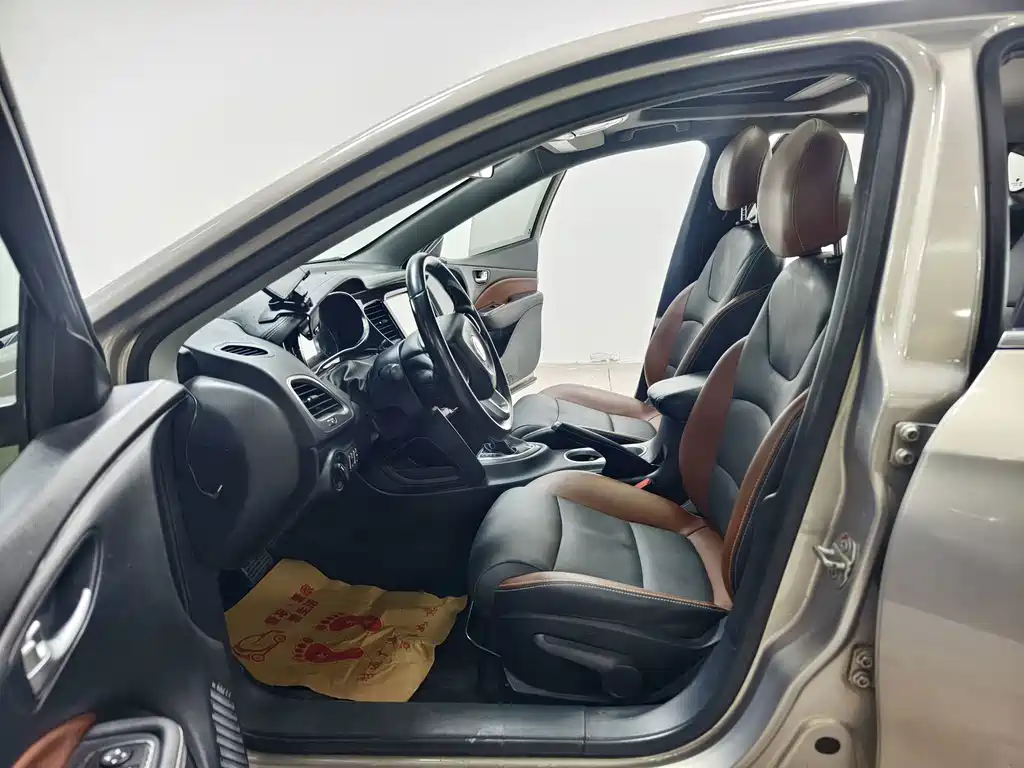Fiat Viaggio 2015 — фото 11