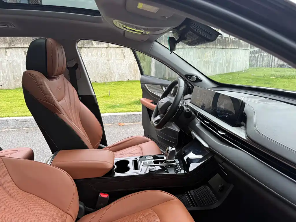 Chery Tiggo 8 PLUS 2022 — фото 13