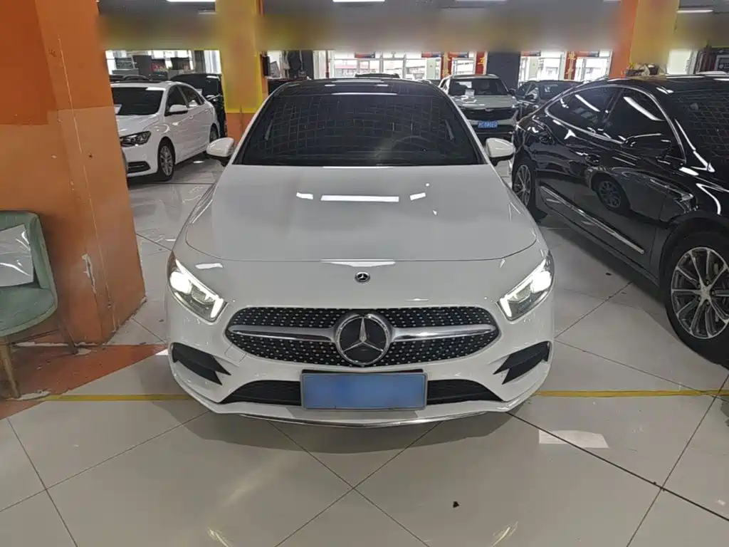 Mercedes-Benz A-Class 2022 — фото 3