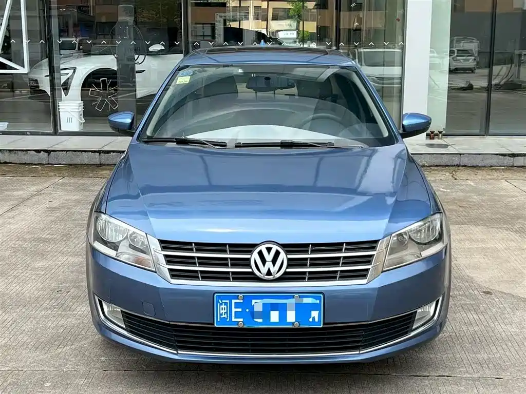 Volkswagen Lavida 2013