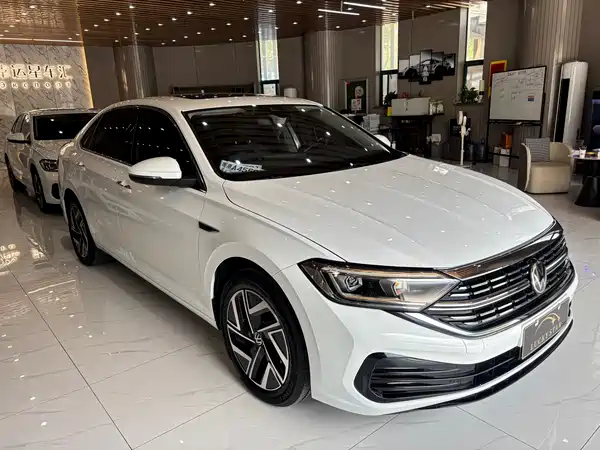 Volkswagen Sagitar 2023