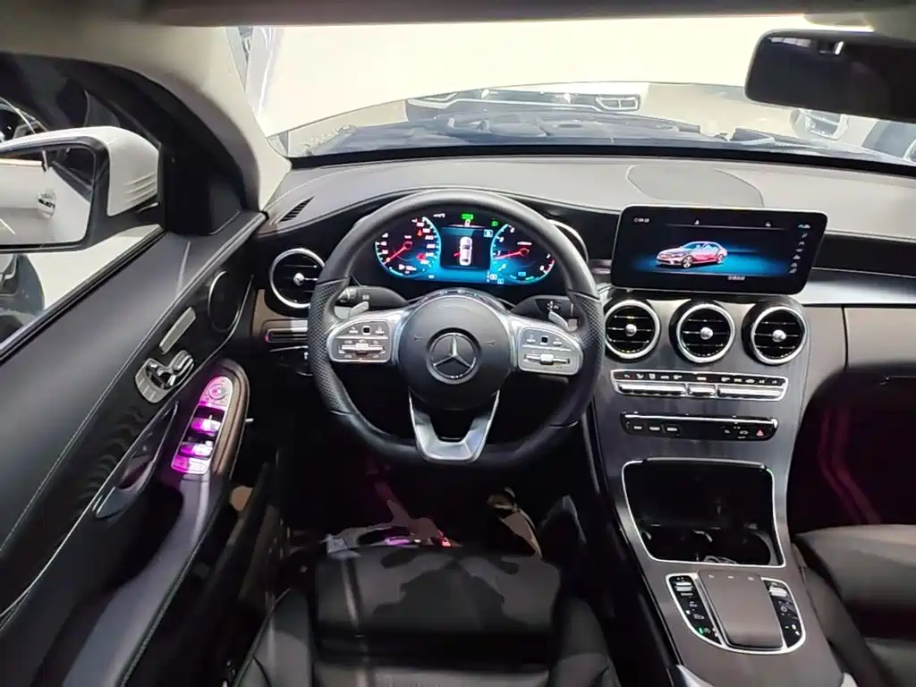 Mercedes-Benz C-Class 2020 — фото 11
