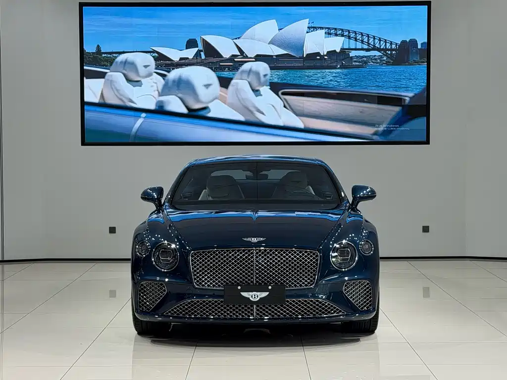 Bentley Continental 2023 — фото 2