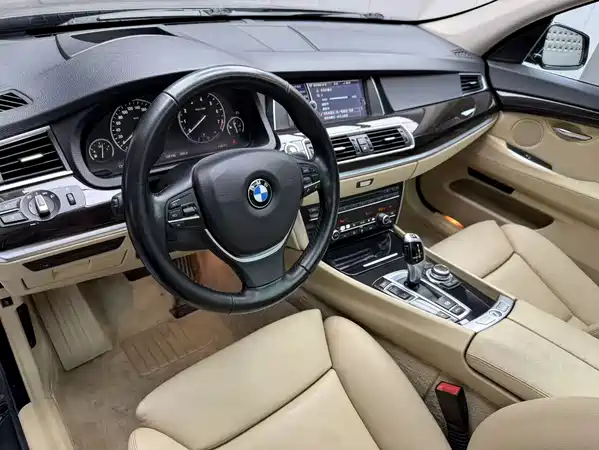 BMW 5 Series GT 2010