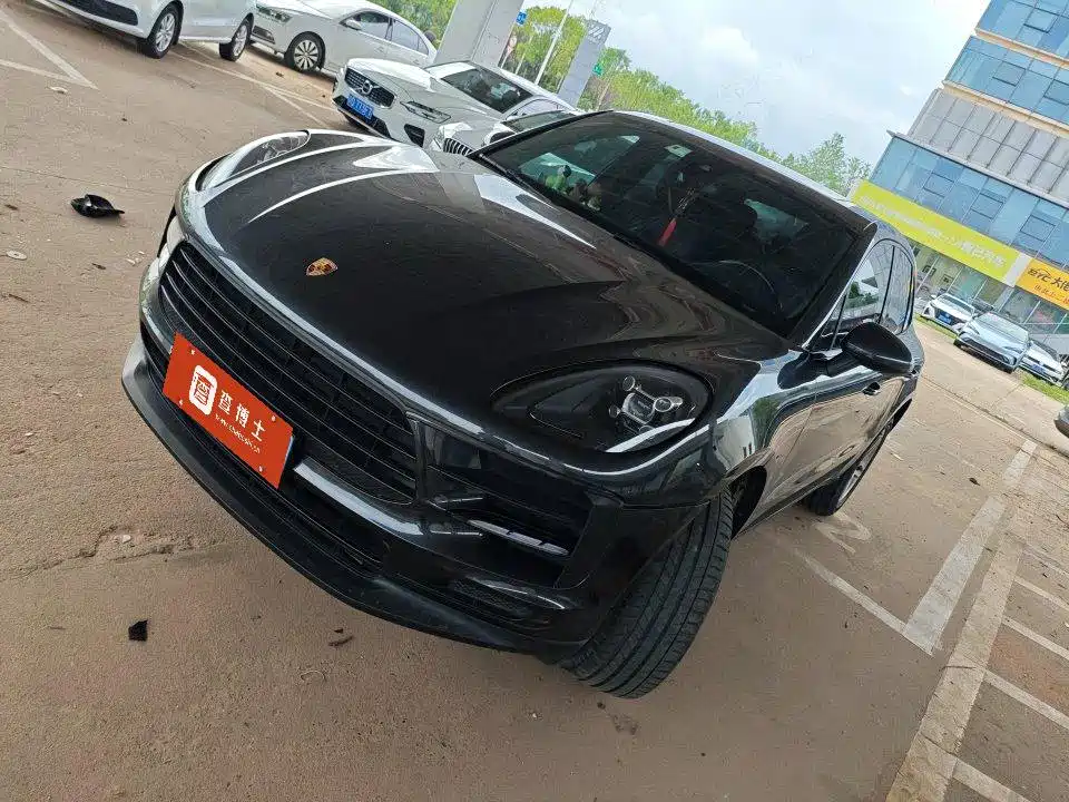 Porsche Macan 2020