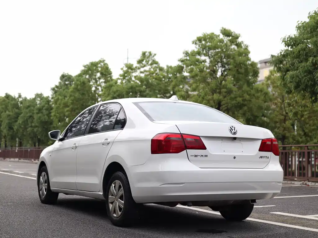 Volkswagen Jetta 2013