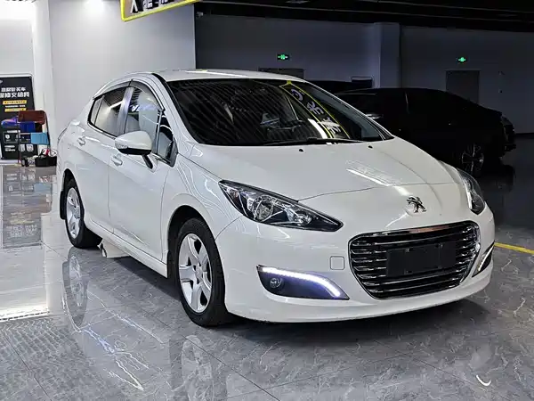 Peugeot 308 2014