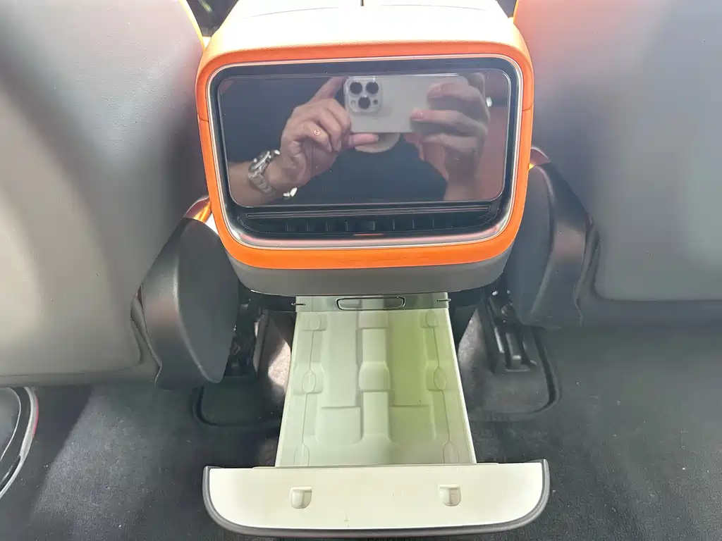 Xiaomi YU7 2025 — фото 25