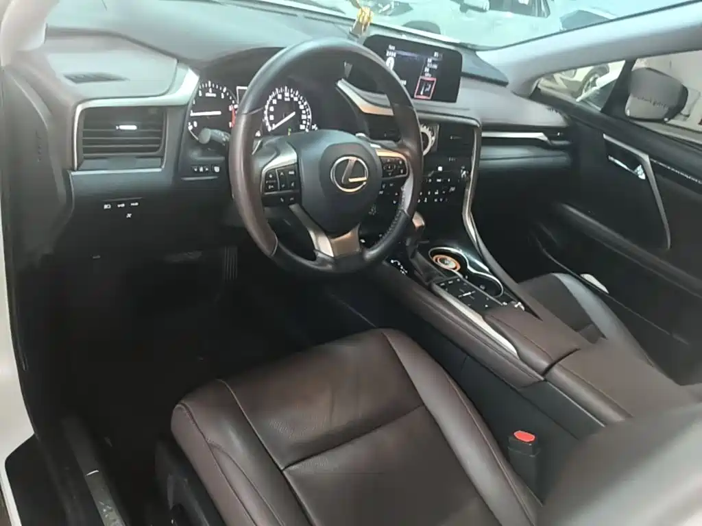 Lexus RX 2022 — фото 10