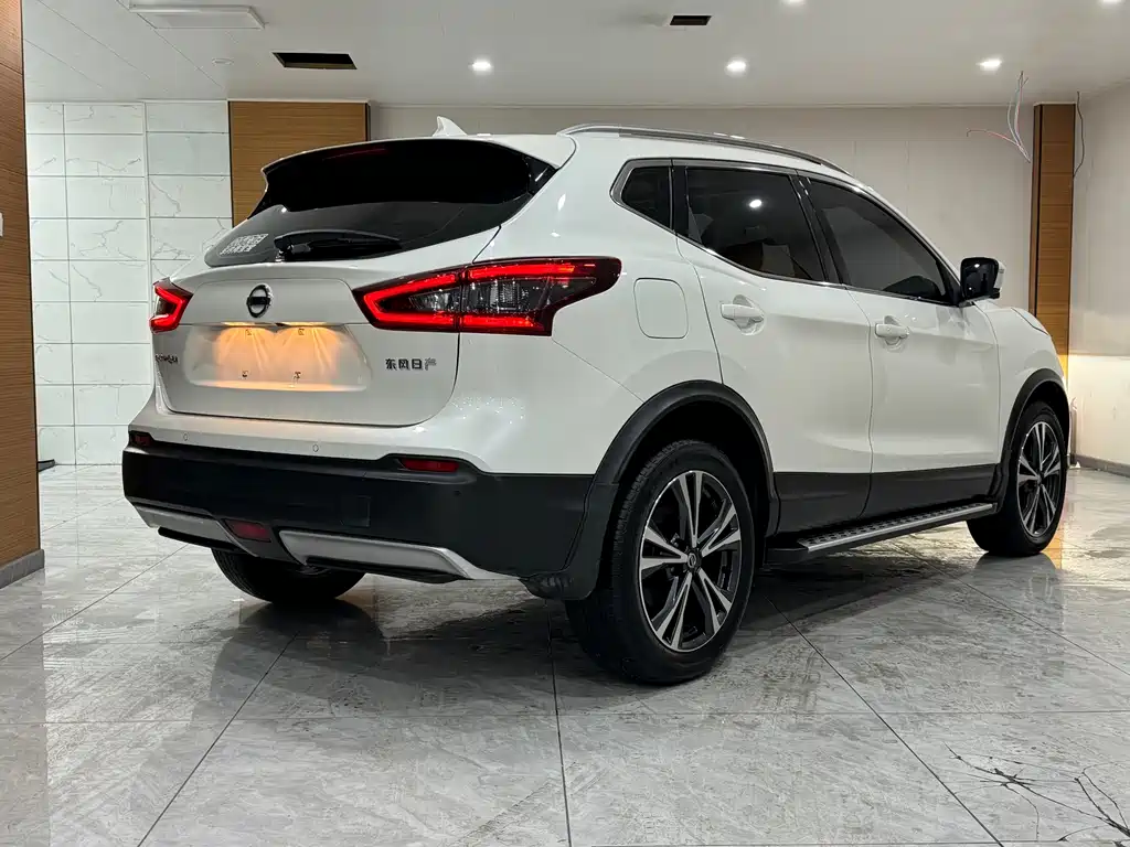 Nissan Qashqai 2021 — фото 4