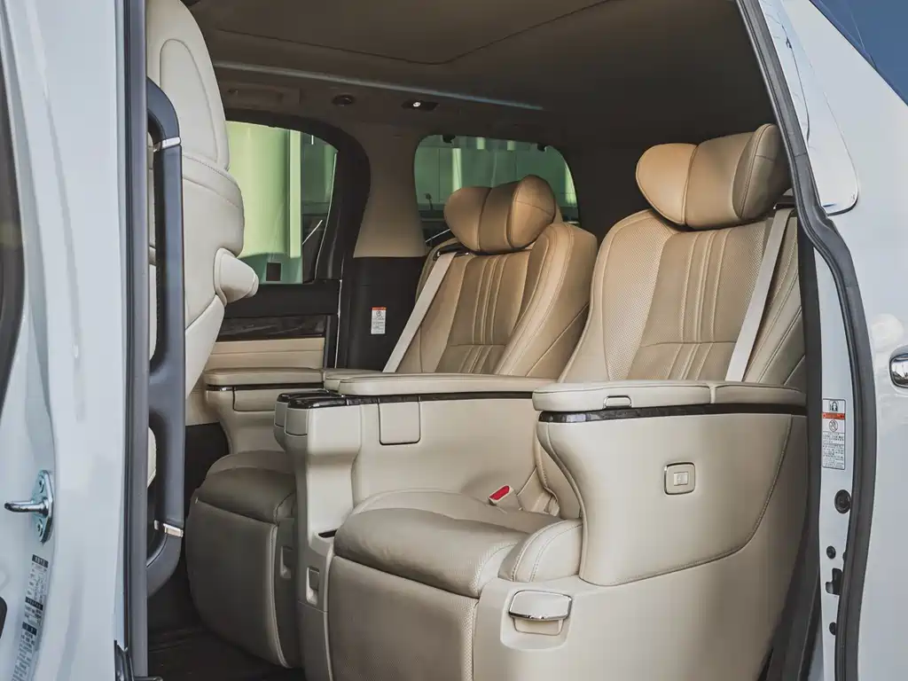 Toyota Alphard 2021 — фото 5