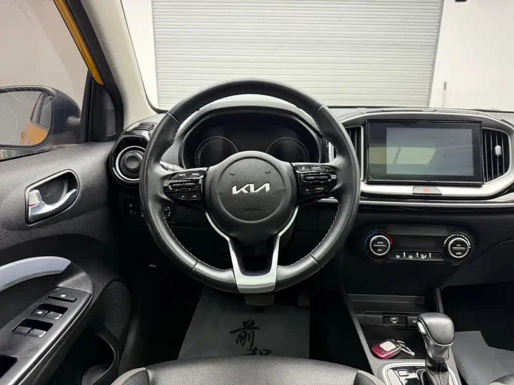 Kia KX1 2022 — фото 12