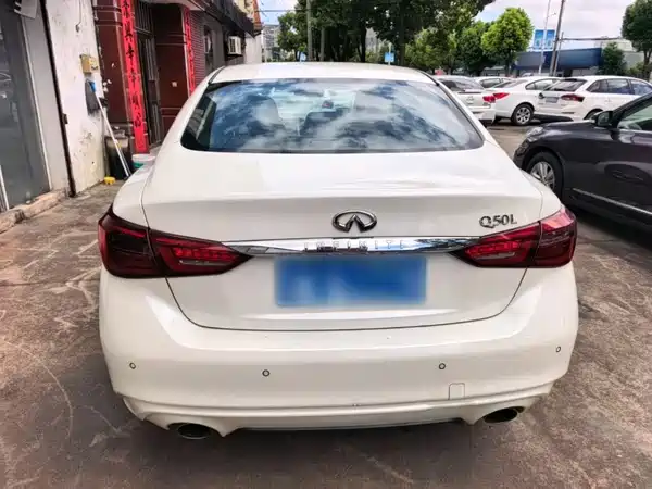 Infiniti Q50L 2019